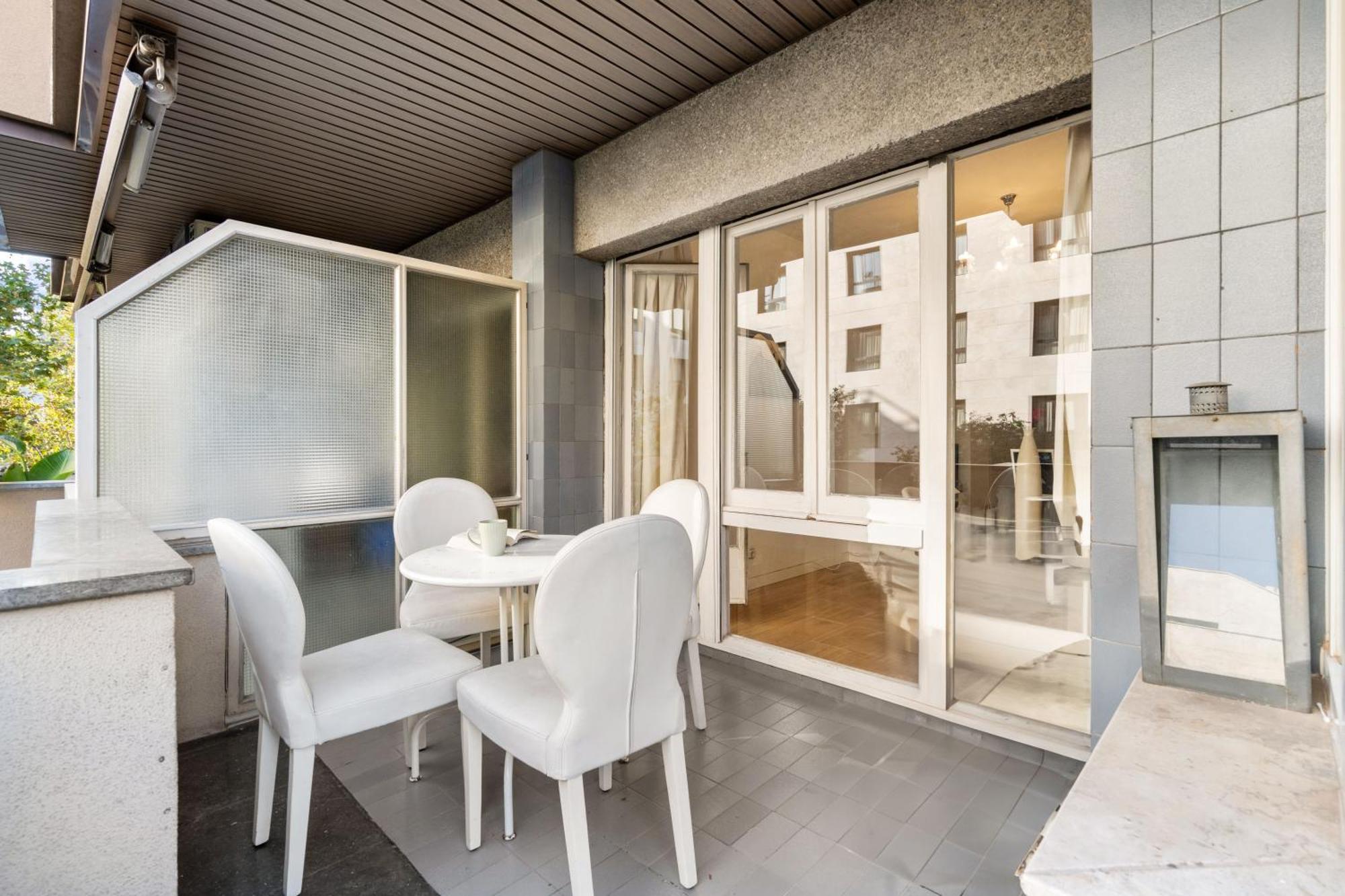 Fridays Flats Spacious 4Br Family Retreat Barcelona Exterior photo