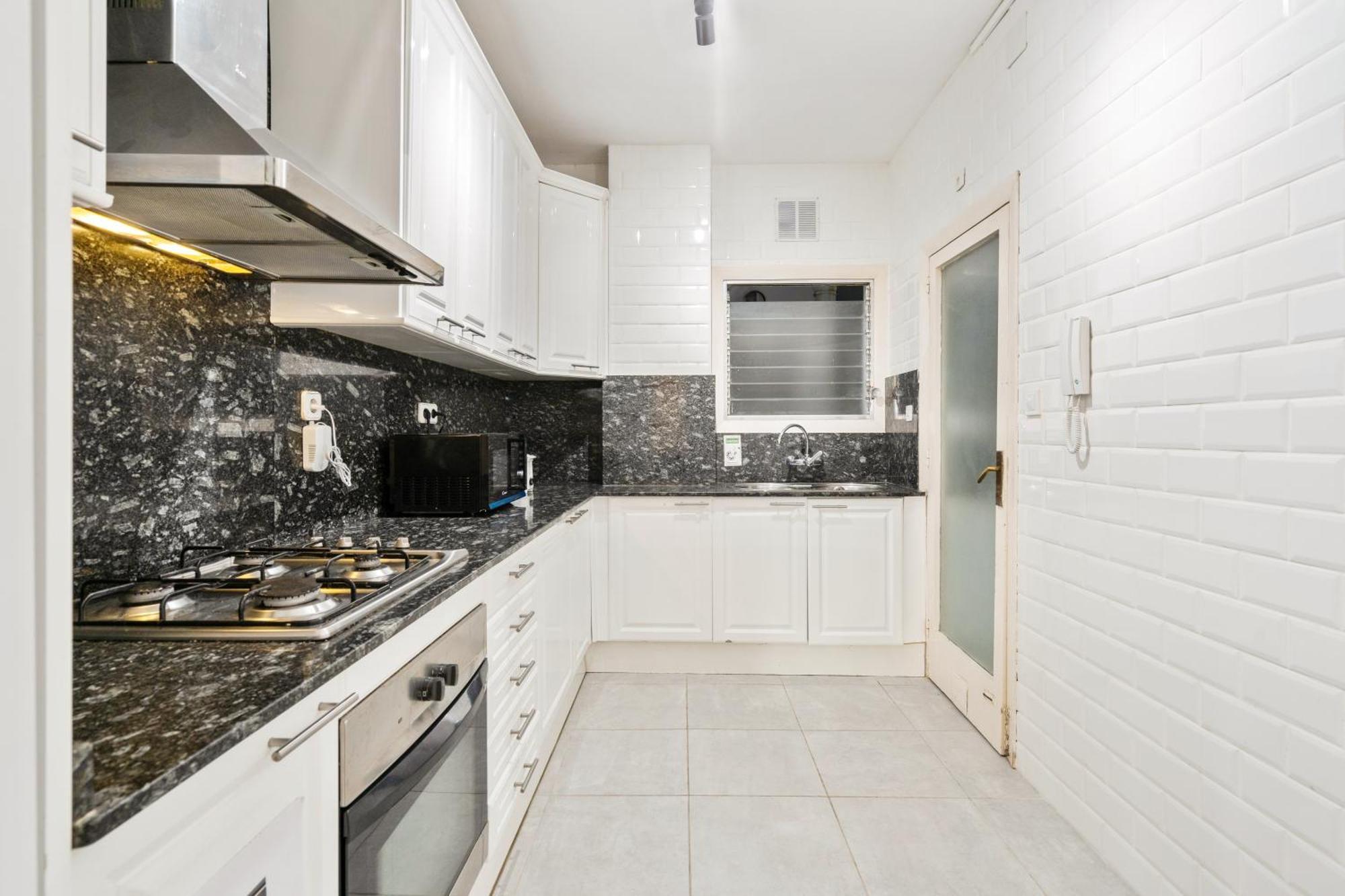 Fridays Flats Spacious 4Br Family Retreat Barcelona Exterior photo